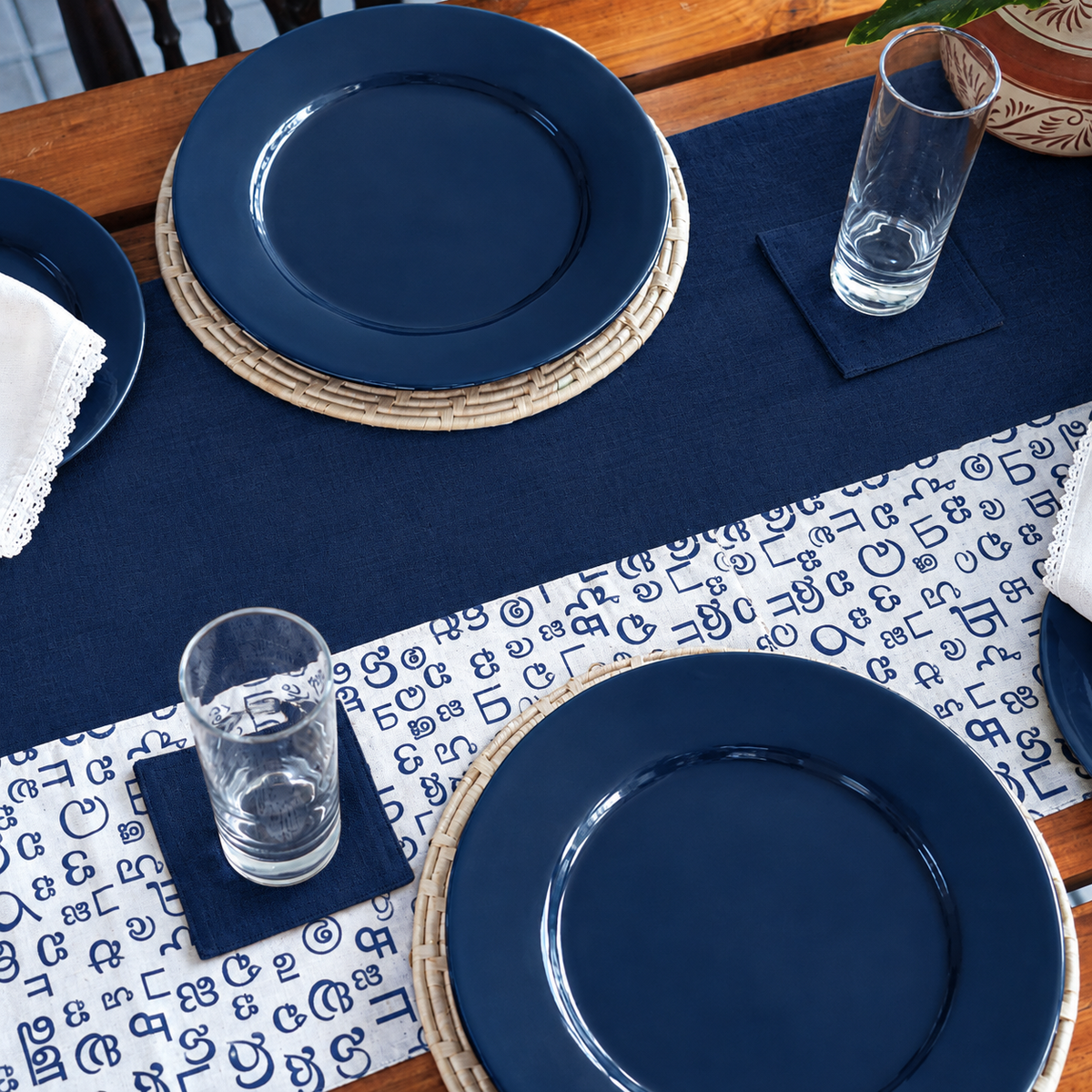 Blue And White Akuru Handloom Table Runner | 8 Seater