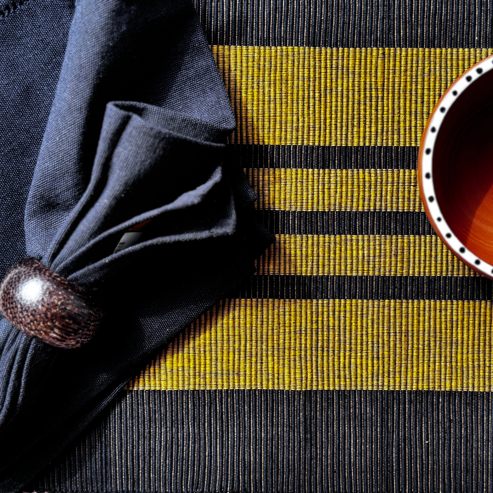 Black & Yellow Patterned Table Mat & Napkin Set-6 Seater