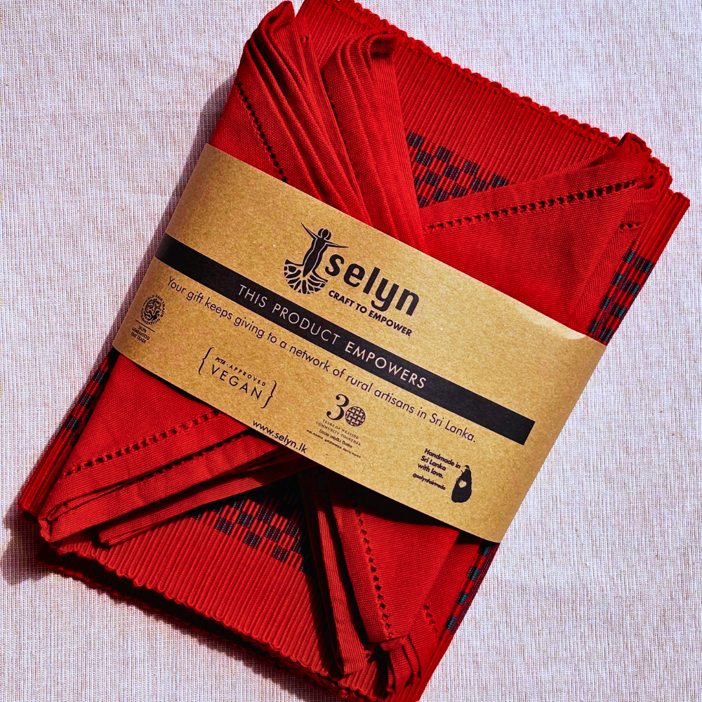 Red Table Mat & Napkin Set-6 Seater