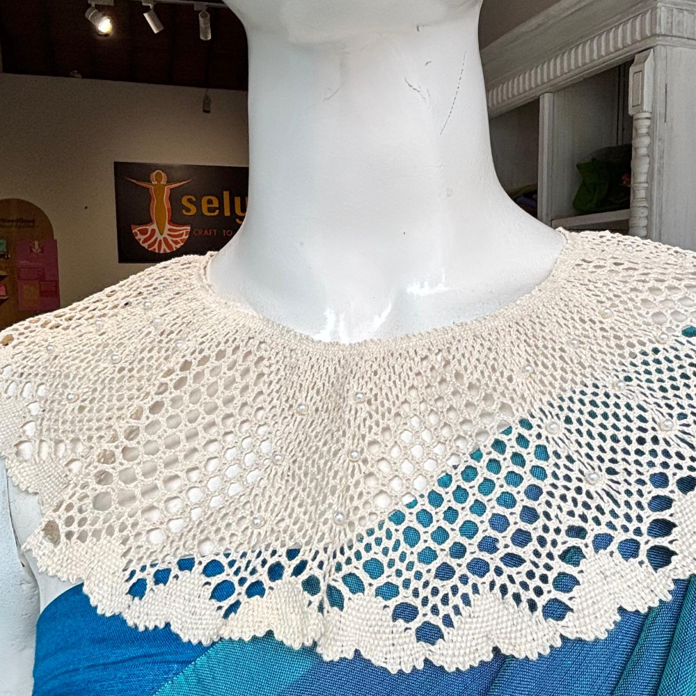 Off White Beeralu Lace Collar Design -1