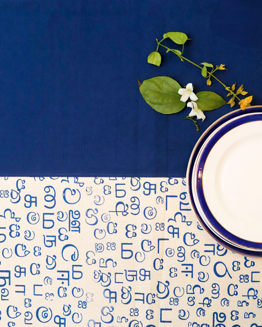 Blue And White Akuru Handloom Table Runner | 8 Seater